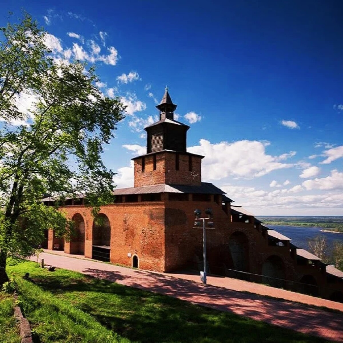 Рано нижний новгород. Часовая башня Нижний Новгород. Часовая башня Кремля Нижний Новгород. Часовая башня Нижегородского Кремля. Часовая башнянидегородского Кремля.