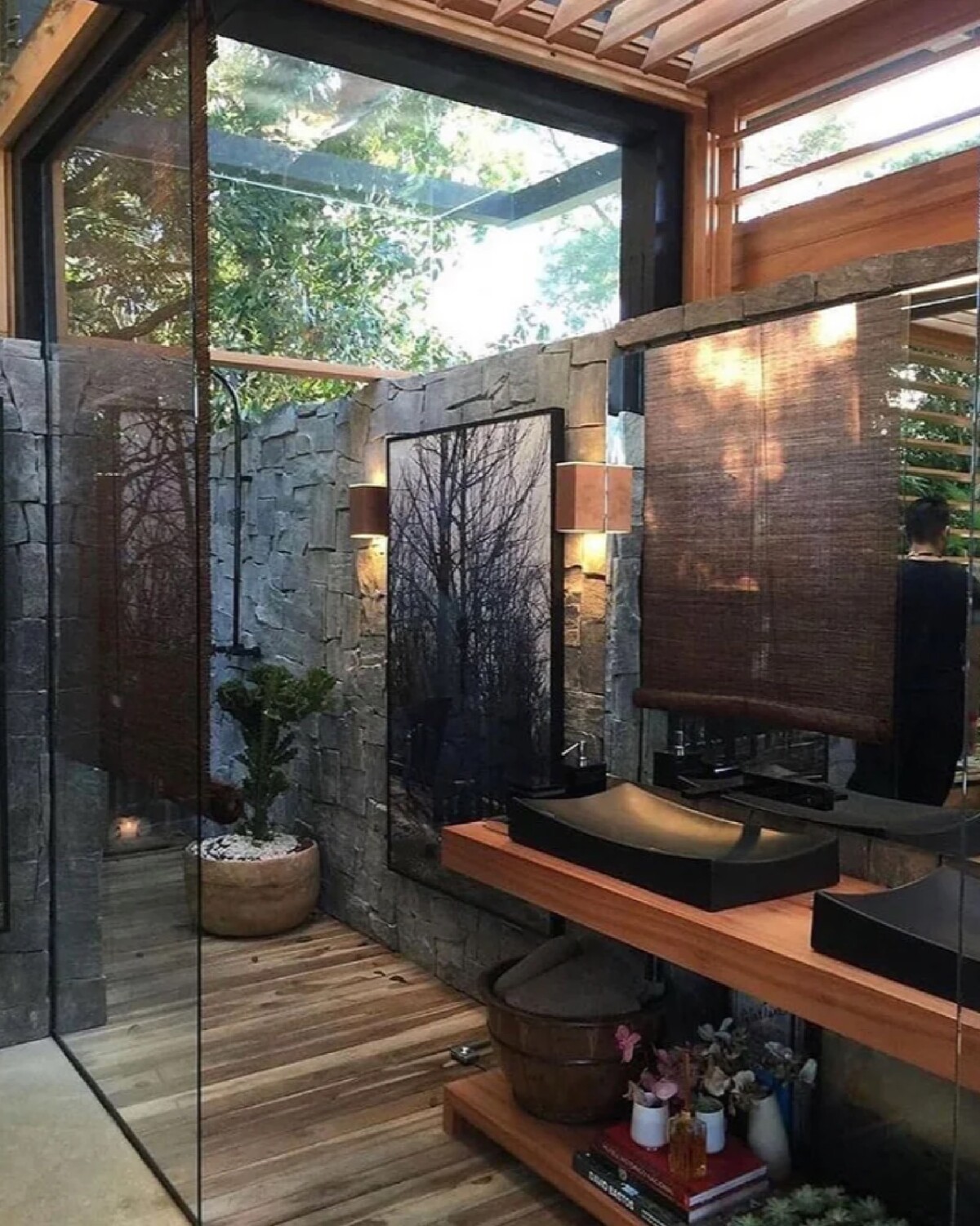 Outdoor bath. Ванна в ьалийским стиле. Ванная в стиле Бали. Ванна в балийском стиле. Душевая в баллийском стиле.