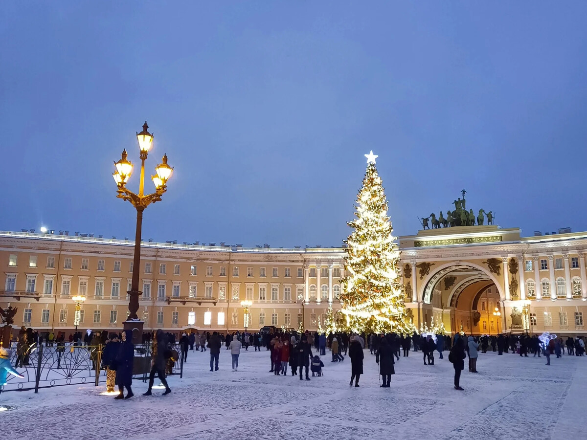 Елка на Дворцовой площади Санкт-Петербурга Санкт-Петербург 2021