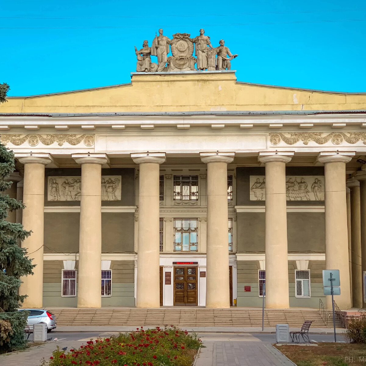 волгоградский спутник