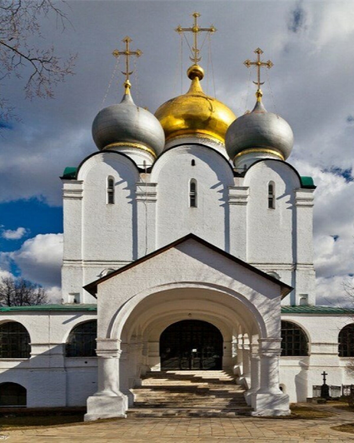 Смоленский собор новодевичьего монастыря. Смоленском соборе новодевичьего монастыря. Смоленский собор новодевичьего монастыря 1525. Смоленский собор новодевичьего монастыря 1524 1598. Смоленский собор новодевичьего монастыря 1524 1598.