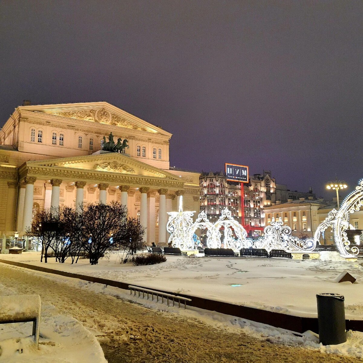 театральная площадь сегодня