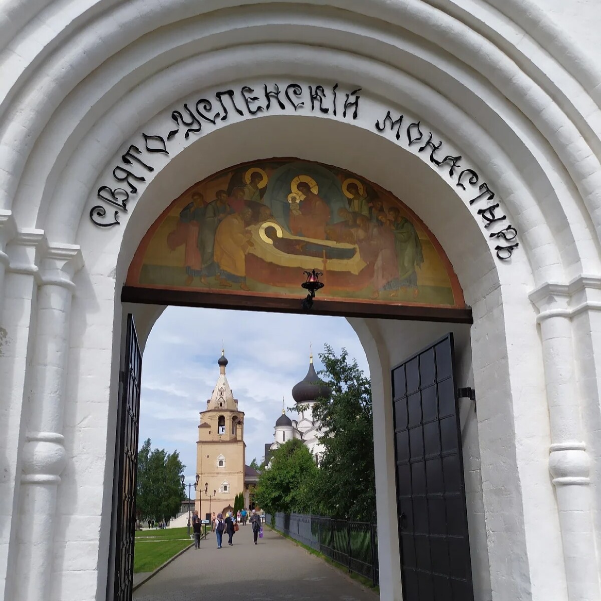 Храм в Старице Тверской области