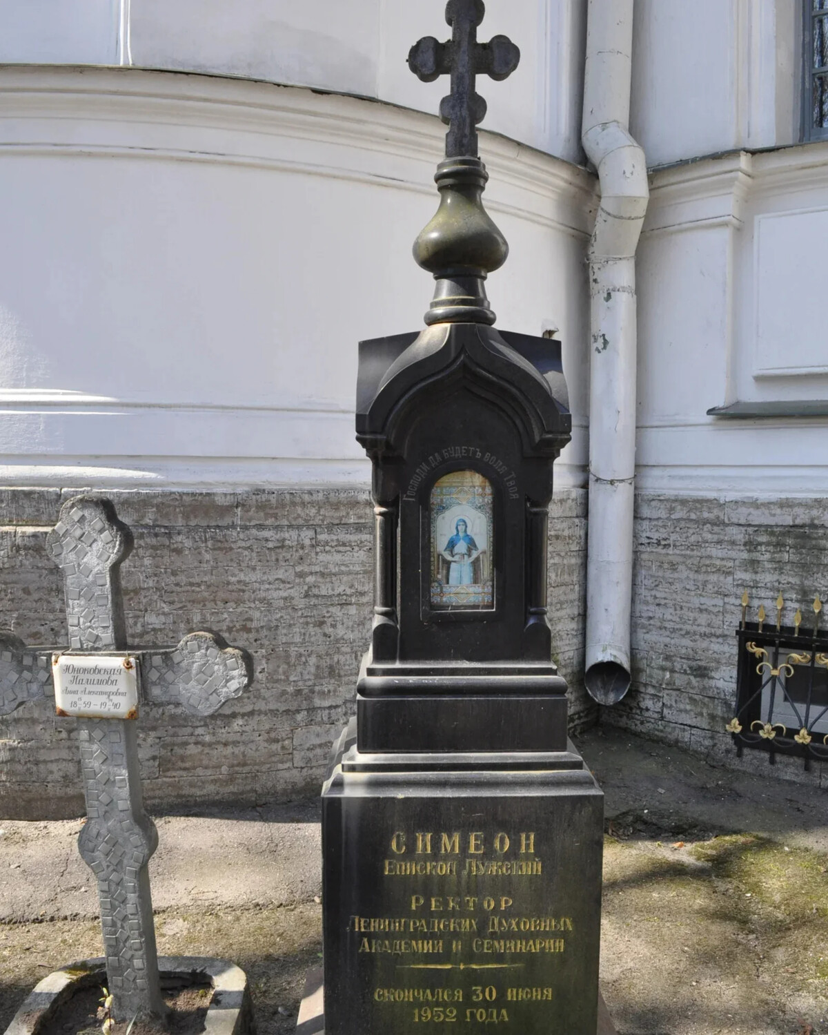 шуваловское кладбище санкт петербург