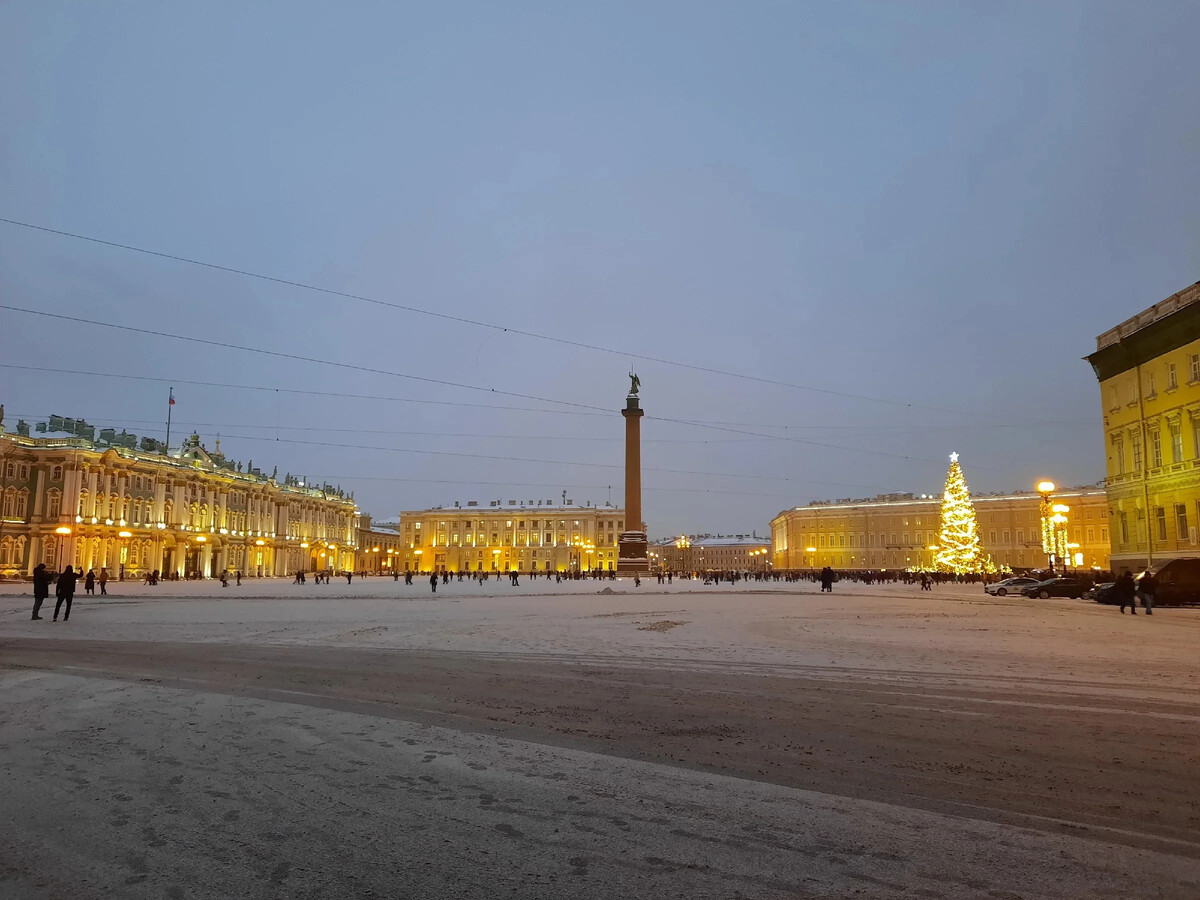 фото дворцовой площади спб