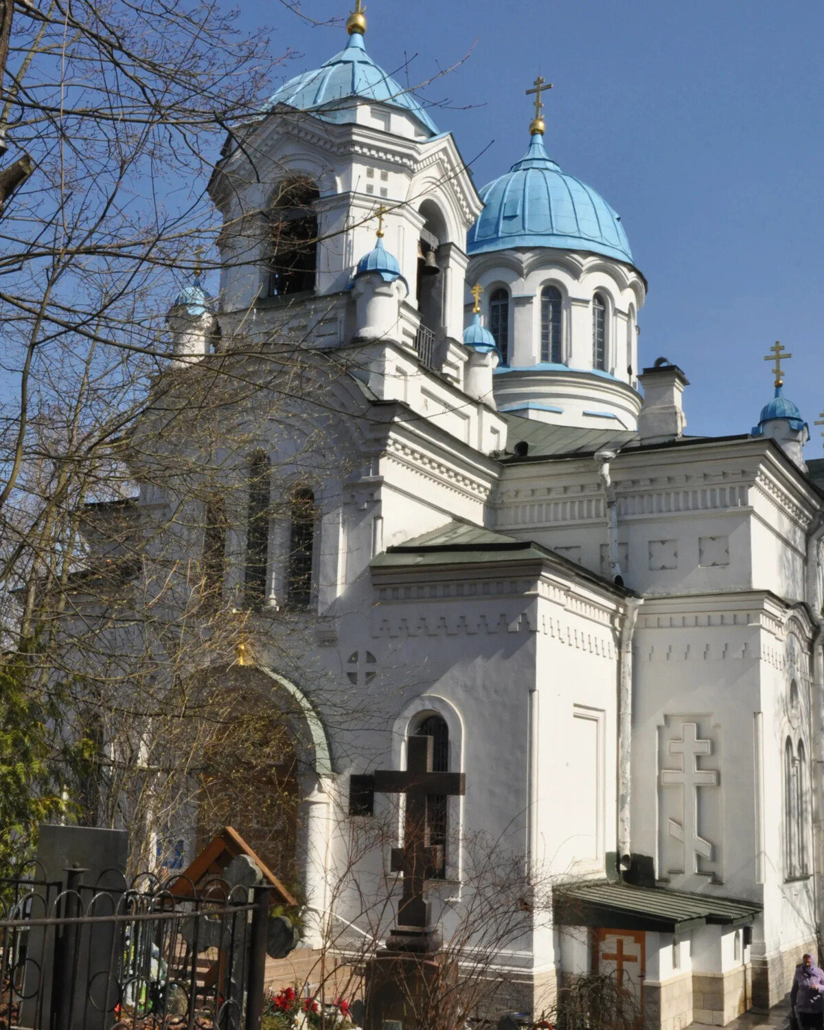 Спасо парголовский храм спб. Спасо-Парголовская Церковь Санкт-Петербург. Спасо-Парголовская Церковь на Шуваловском кладбище. Парголовский храм СПБ. Шуваловская Церковь на Выборгском.