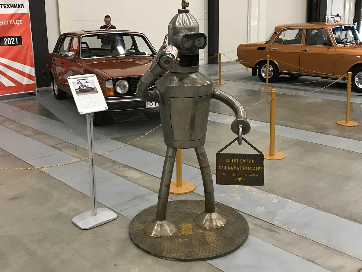 выставка автомобилей. автовыставка сема в америке. выставка автомобилей в санкт-петербурге. выставка ретро автомобилей в трк лето. выставка старинные автомобили экспофорум санкт-петербург.