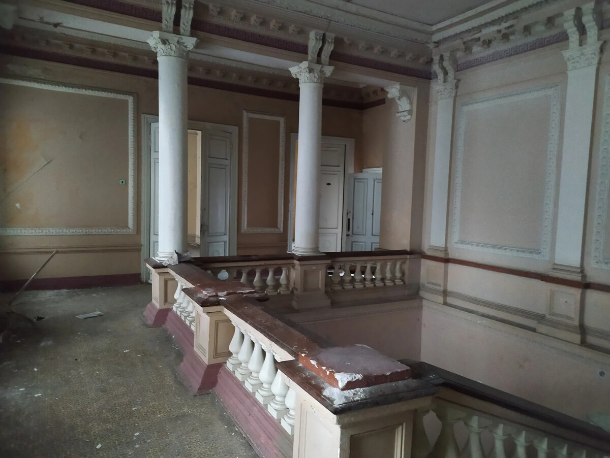 самара улица алексея толстого 39 особняк неронова-шихобалова. особняк неронова самара. особняк шихобалова самара внутри. самара пионерская,19 особняк неронова. во дворе особняка неронова шихобалова в самаре.