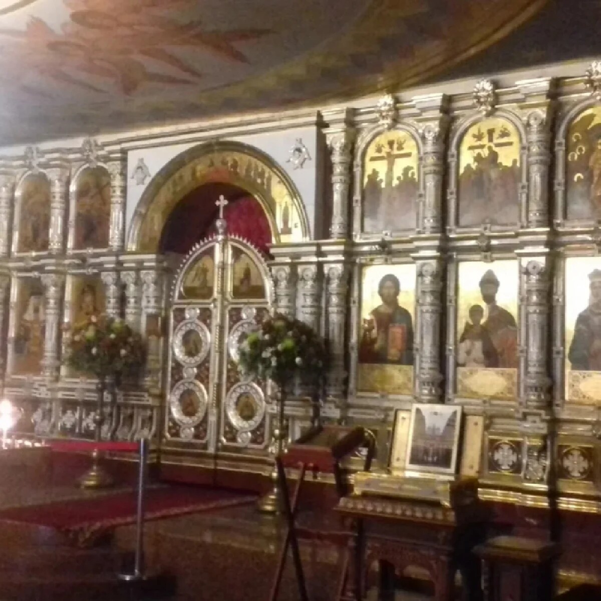 Храм на крови екатеринбург внутри