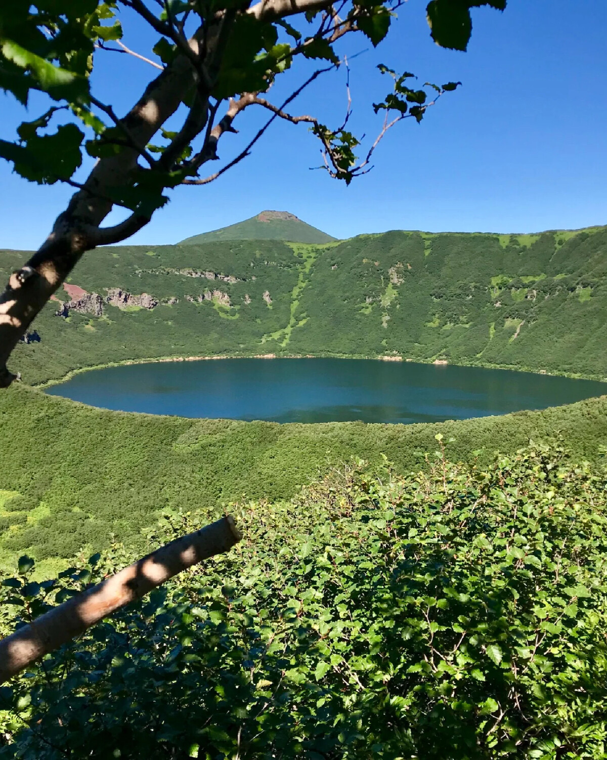 Озеро Маар Камчатка