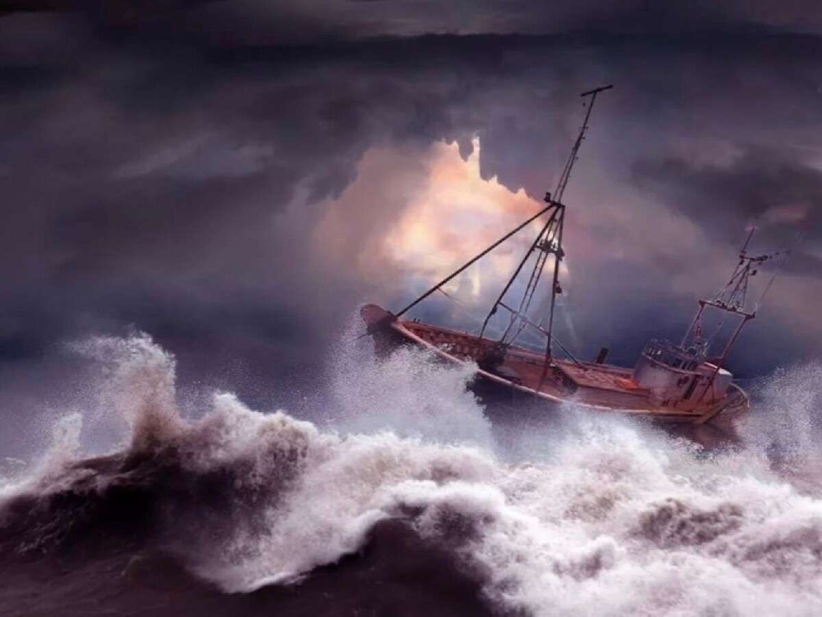 Корабль во время шторма