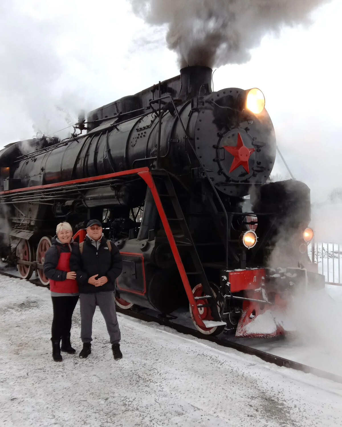 Ретро поезд сортавала рускеала. Ретропоезд Рускеальский экспресс. Москва -Сортавала Рускеала ретропоезд. Ретро поезд Сортавала.