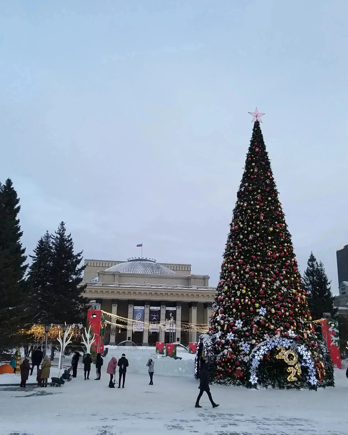 площадь в новосибирске