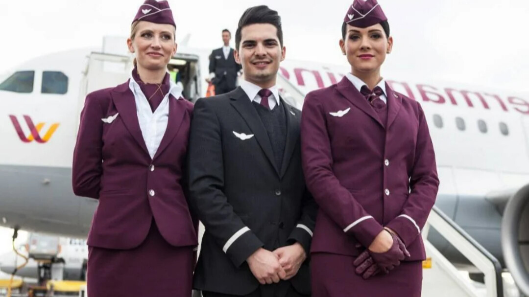 стюардесса. как стать бортпроводником мужчине. бритиш эйрлайнс форма стюардесс. стюардессы американ эйрлайнс. форма стюарда аэрофлот мужчин.