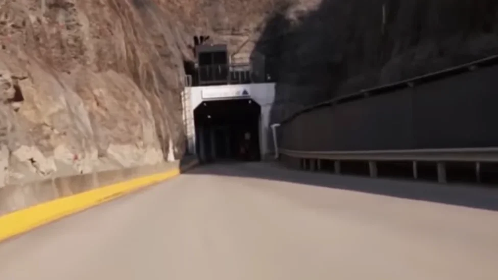 всемирное семенохранилище на шпицбергене. гора айрон сша хранилище. всемирное семенохранилище, норвегия. хранилище в горе. гранитная гора хранилище мормонов.