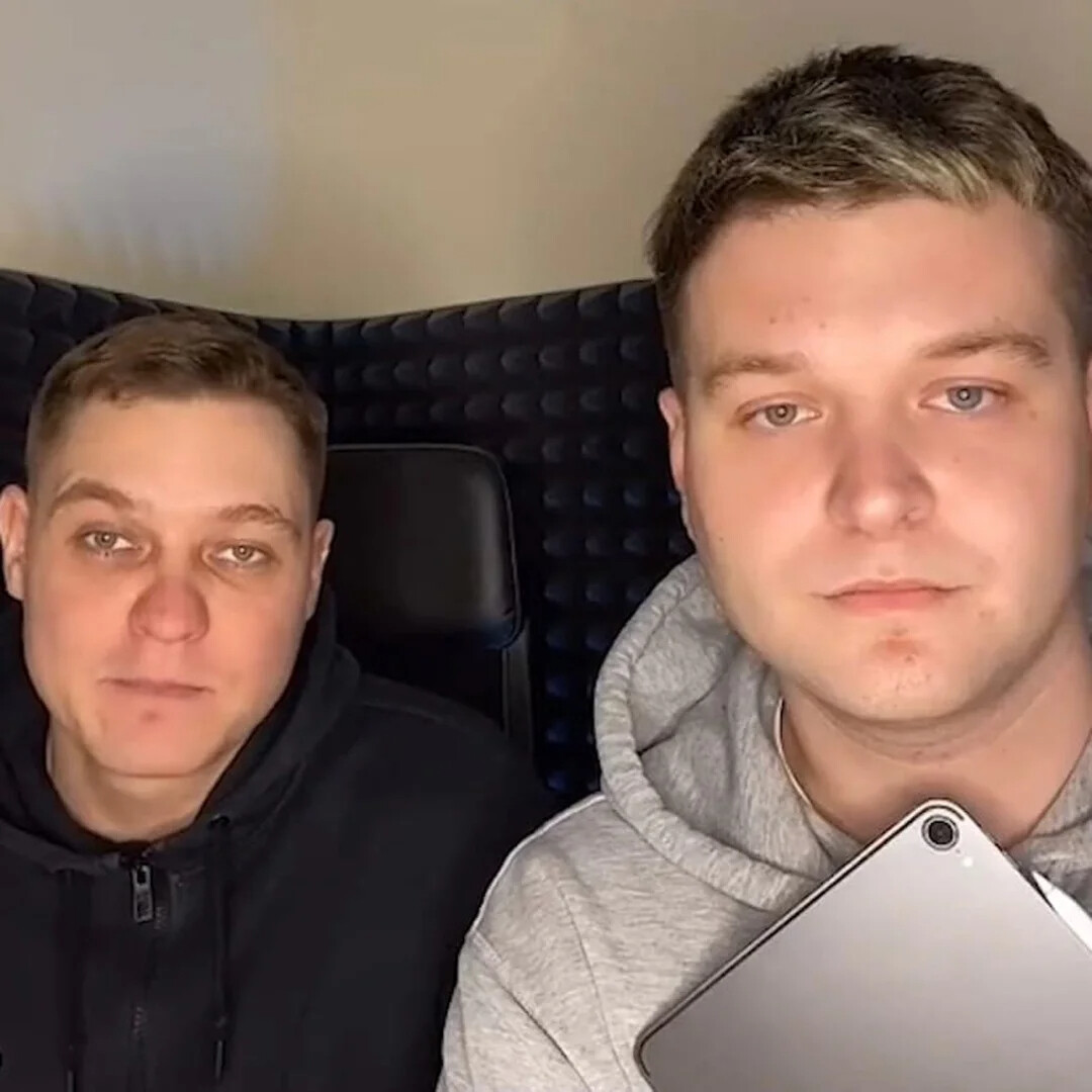 Face взломали. Face id смешная картинка. Face взломали. Face me pro приложение. Face id в маске iphone.