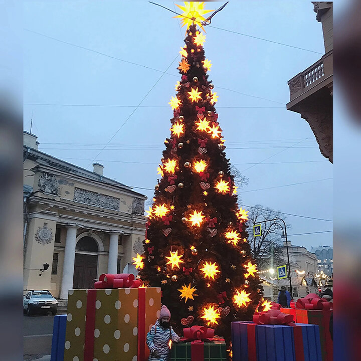 Елка для детей в спб. Елка в Санкт Петербурге 2022. Елка в Санкт-Петербурге 2018. Елка СПБ 2019. Главная елка Питера 2022.