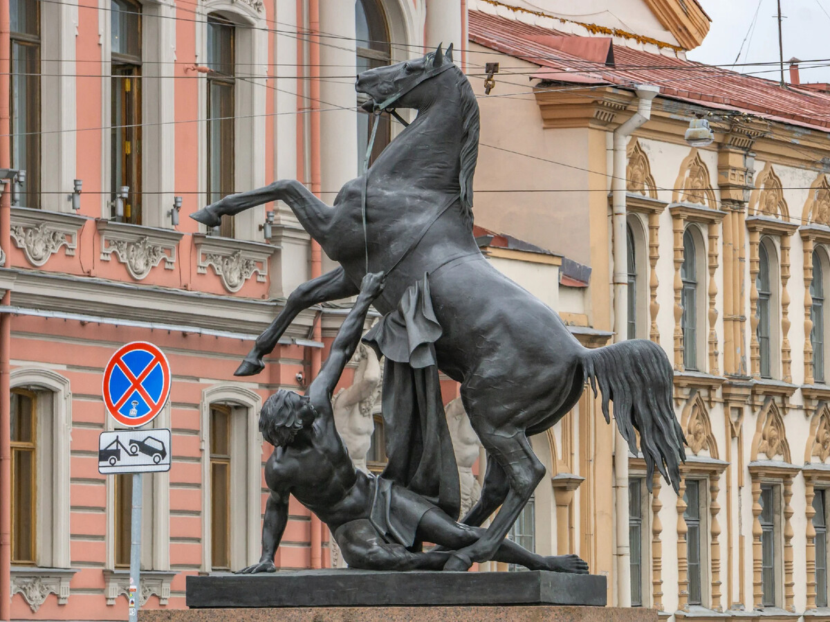 памятники на мостах