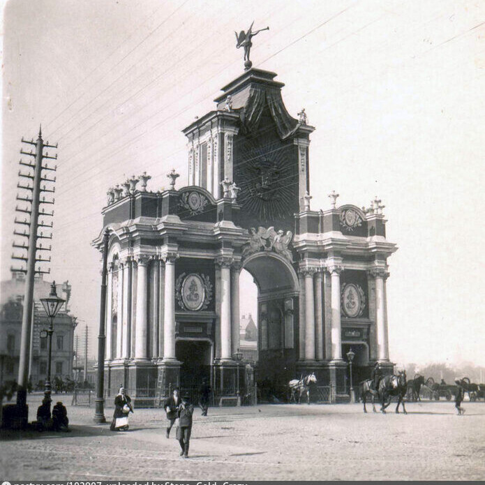 Красные ворота в москве фото