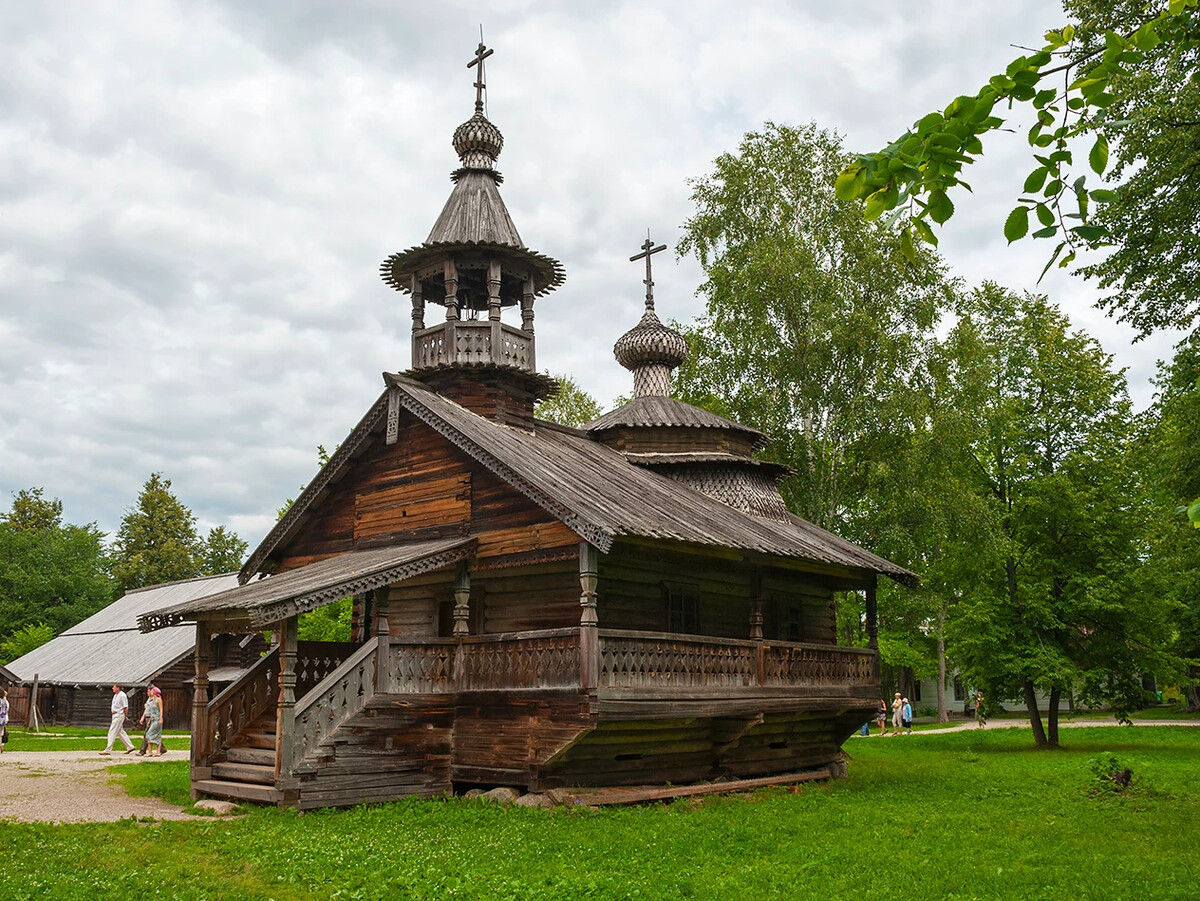 Великий новгород музей деревянного. Музей Витославлицы Великий Новгород. Музей деревянного зодчества Витославлицы. Новгород музей деревянного зодчества Витославлицы. Великий Новгород деревня Витославлицы.