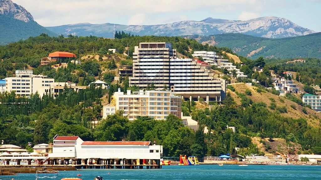 Черное море в алуште