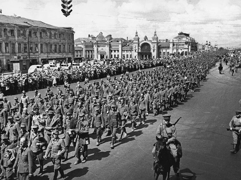 Парад пленных немцев в москве 1944