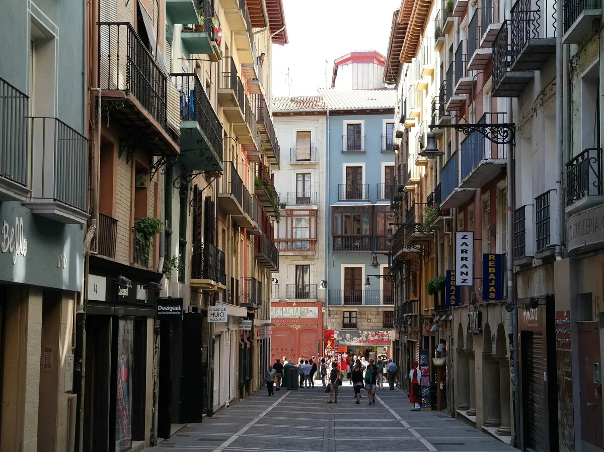 Pamplona Испания. Памплона Испания достопримечательности. Памплона Испания фото.