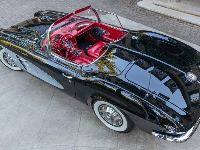 55 Corvette TM GM