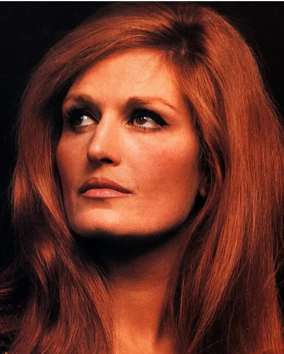 Далида обложки альбомов. Далида самая самая. Далида самая самая. Французская певица далида. Далида фото.