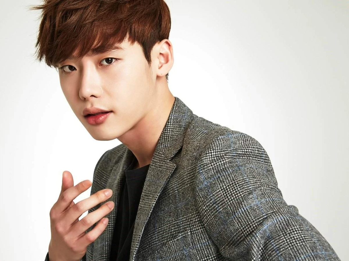 Сон дже хо. Lee Jong Suk. Актер ли Чон сок. Ли Чон сок 2020. Ли Чон сок (Lee Jong Suk).