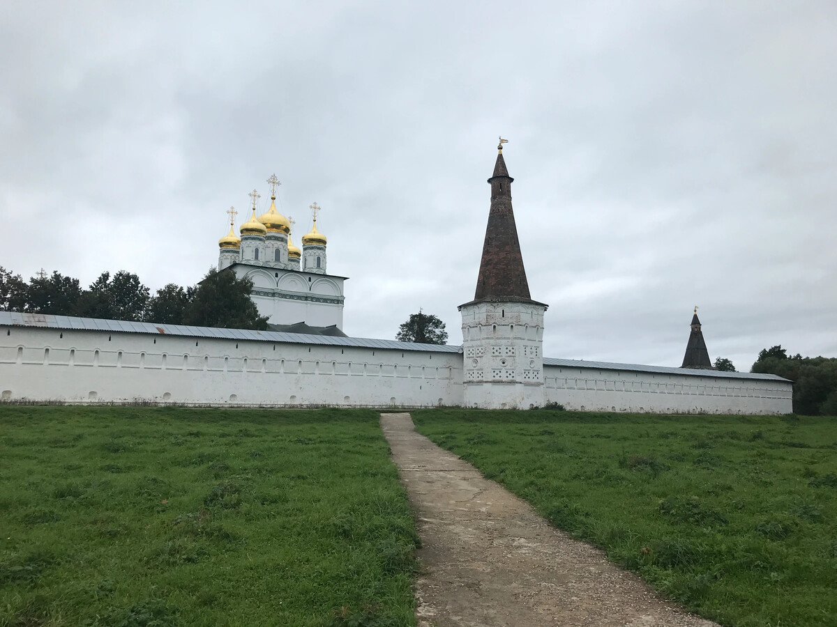 Девятиярусная башня Иосифо Волоколамского монастыря