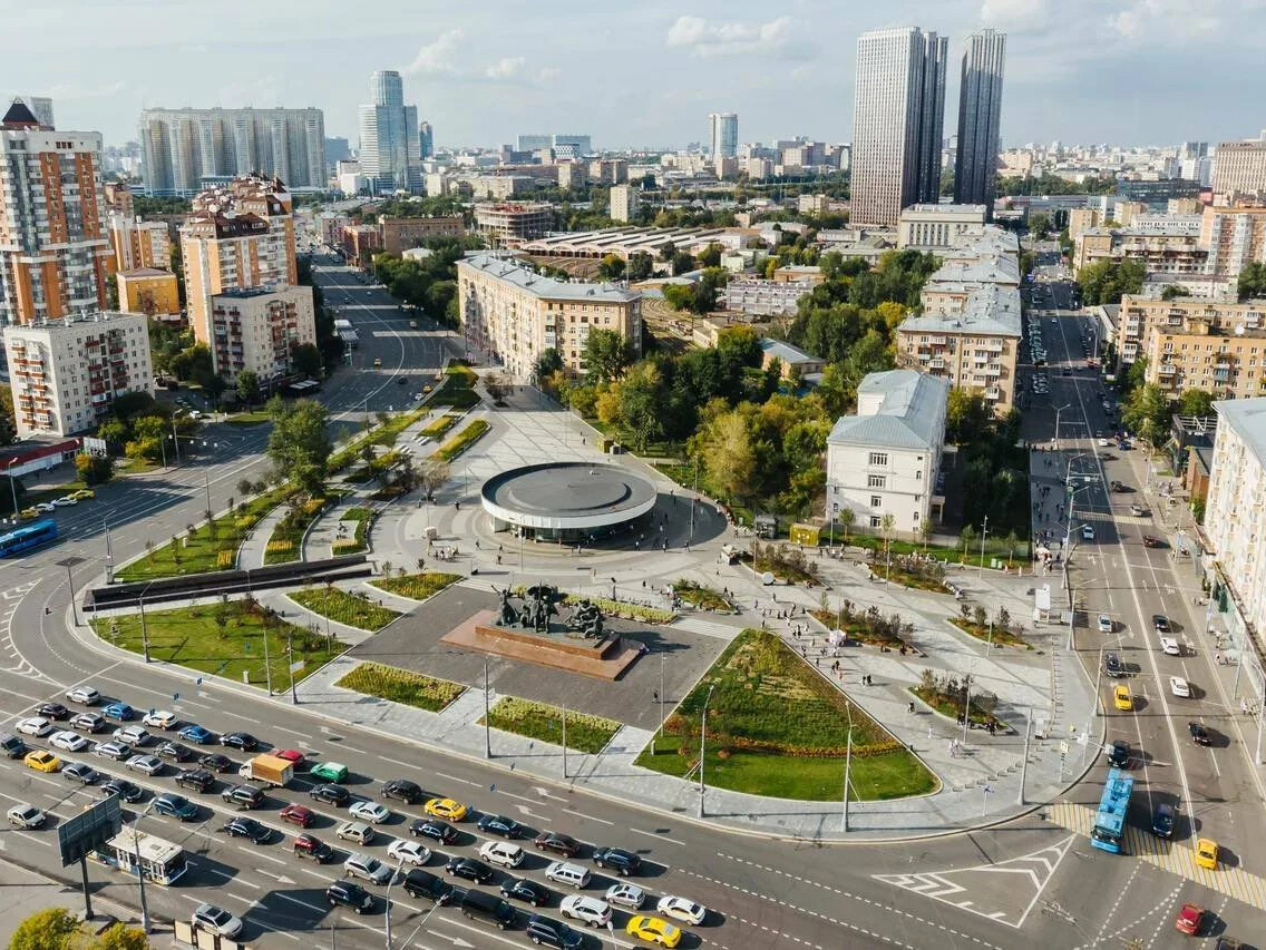 улица красная в москве