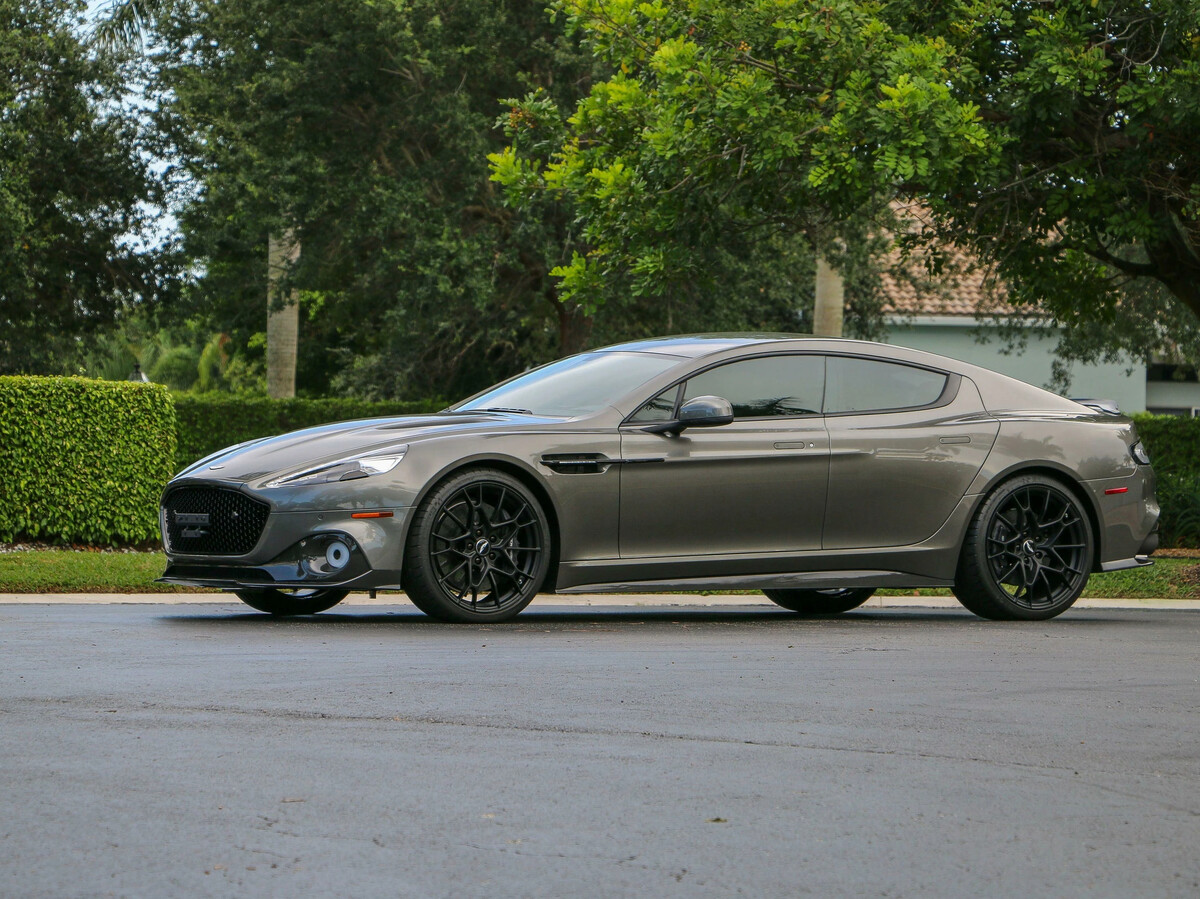 Aston Martin rapide