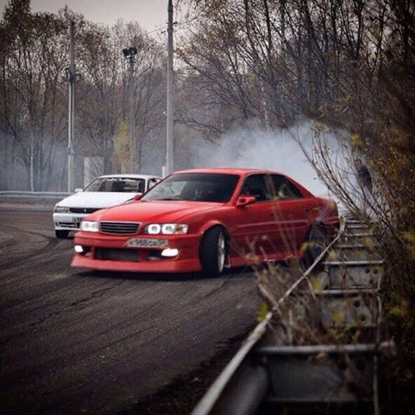 Toyota Chaser 100 Сакура