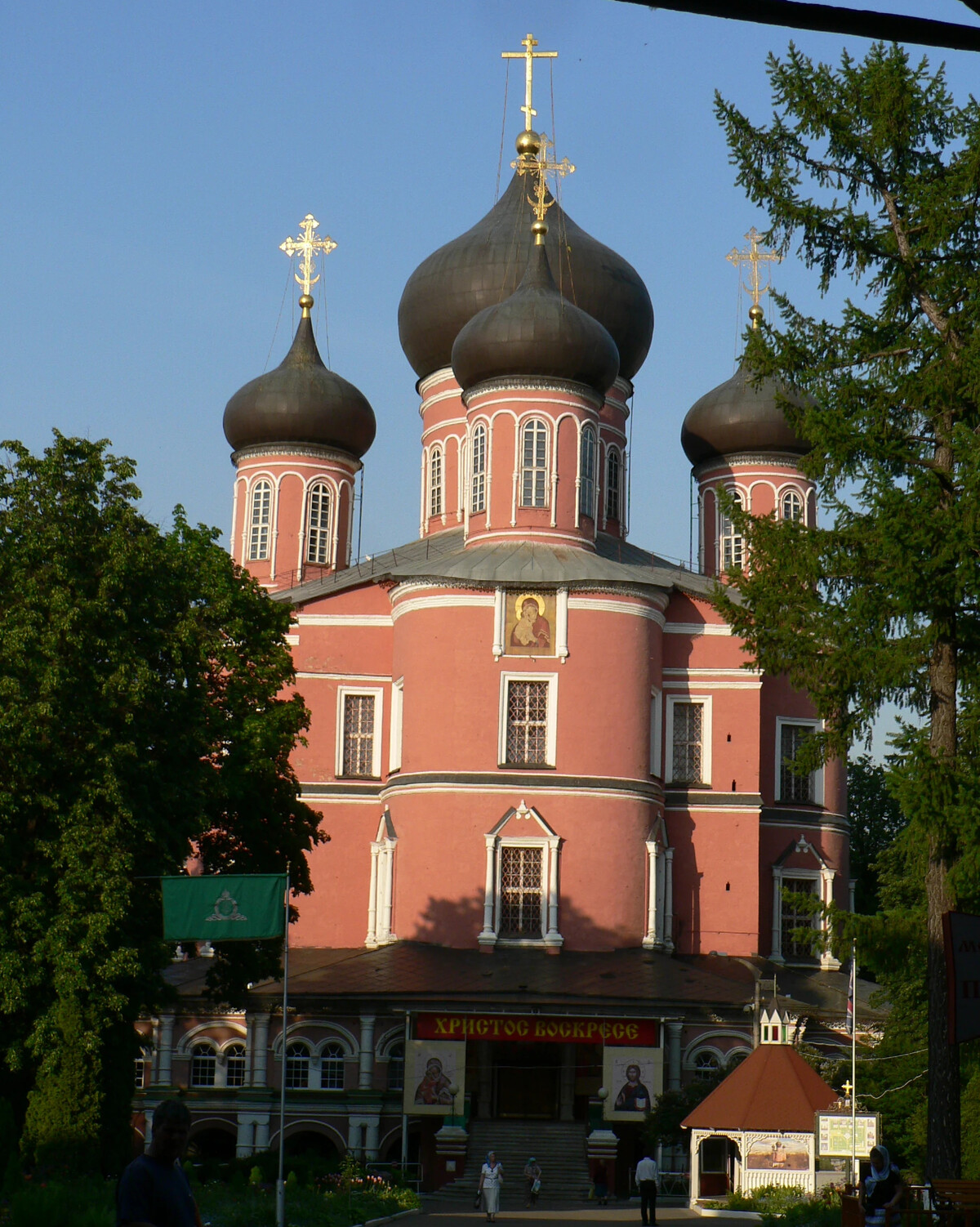 донской монастырь храм серафима саровского